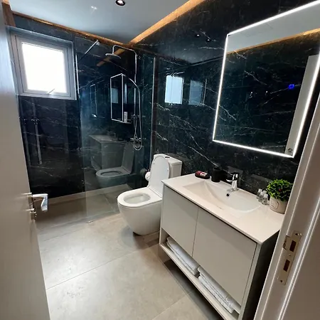 Living Boutique Adults Only *