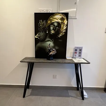 Living Boutique Adults Only *