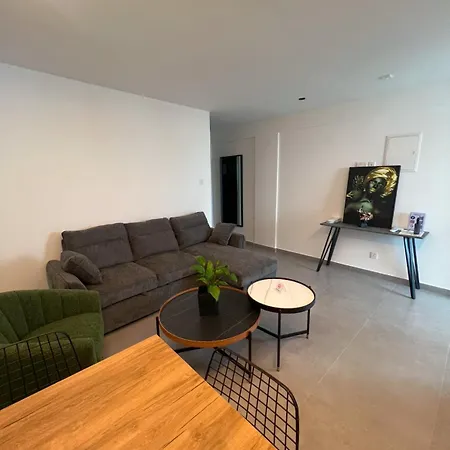 Living Boutique Adults Only Apartment