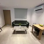 Living Boutique Adults Only Apartment *