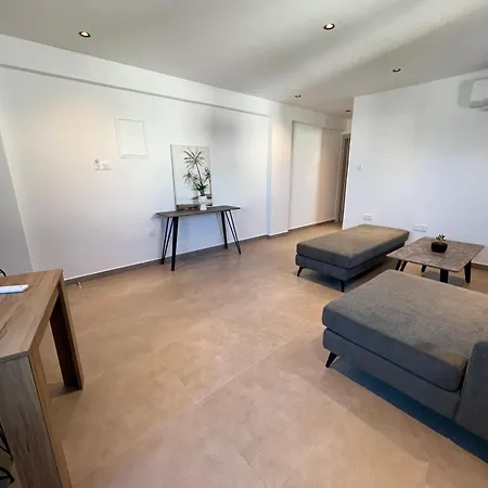 Living Boutique Adults Only Αγία Νάπα