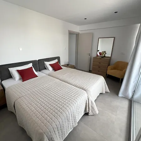 Living Boutique Adults Only Apartment *