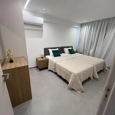 Living Boutique Adults Only * Αγία Νάπα