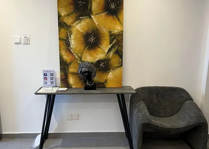 Living Boutique Adults Only *