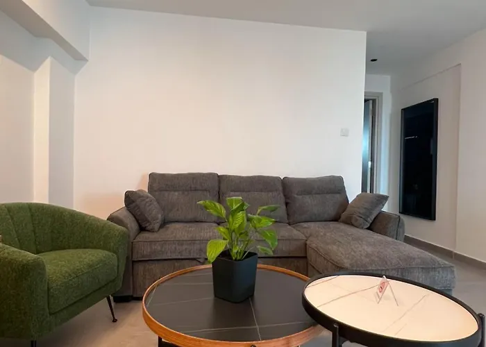 Living Boutique Adults Only アヤナパ